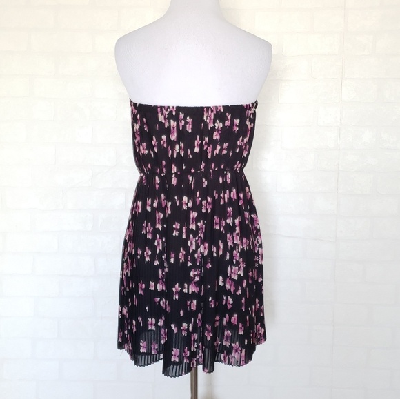Black/ Purple Floral Pleated Dress - Picture 3 of 8